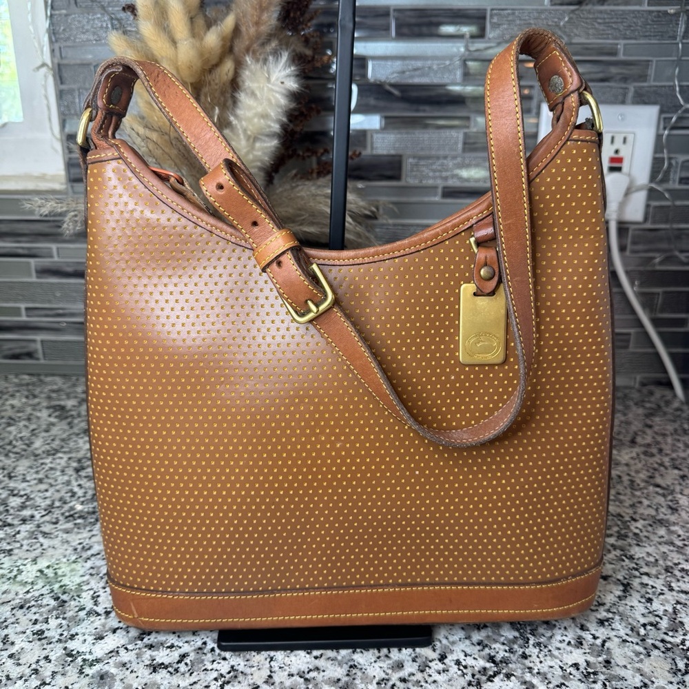 Dooney & Bourke | Women's Vintage Cabrio Tote Shoulder Bag